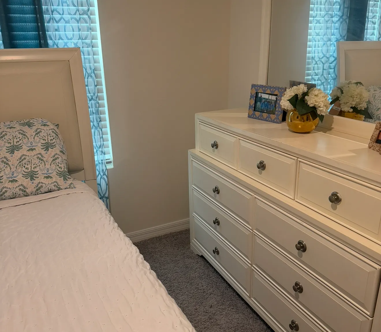 1 bed, 1458 sqft, $550 — Photo 2