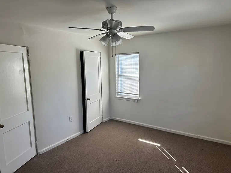 575 N Riverside Ave #11 — Photo 6