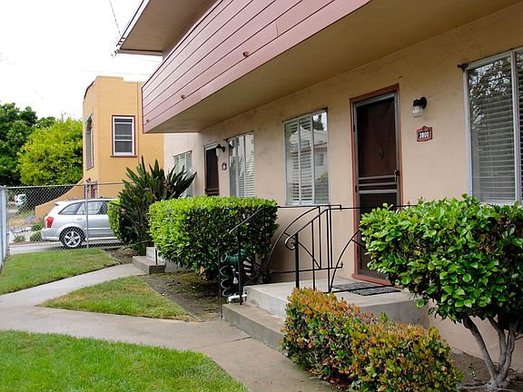 3800 Shafter Avenue on right