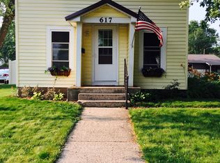 617 2nd St, Baraboo, WI 53913