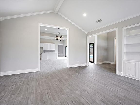 4th image of 4203 Creekmeadow Dr
