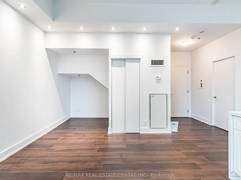 21 Nelson St #11 — Photo 14