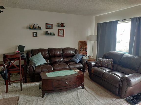 2nd image of 1061 Chalcedony St #7