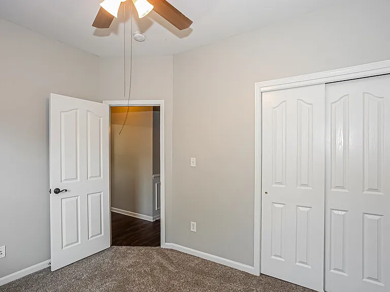 7027 Merrymount Ct — Photo 15