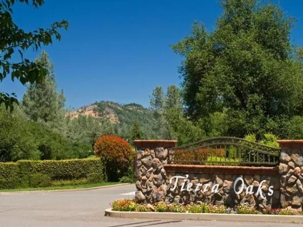 19415 Palermo Ct, Redding, CA 96003