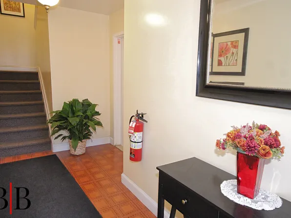 1039 East 86th Street image 20 of 22