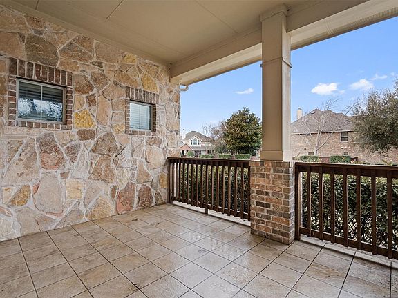 3rd image of 1501 Lake Forest Cv