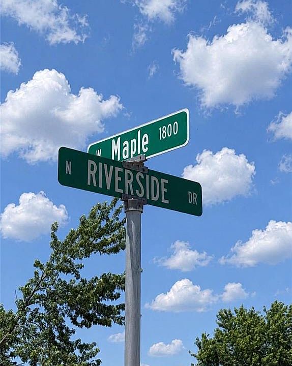 2nd image of 0 N Riverside Dr