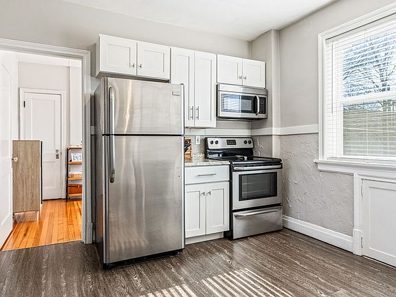 4th image of 1210 S Newstead Ave #2