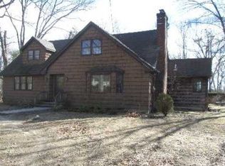 68 Landview Dr, Dix Hills, NY 11746