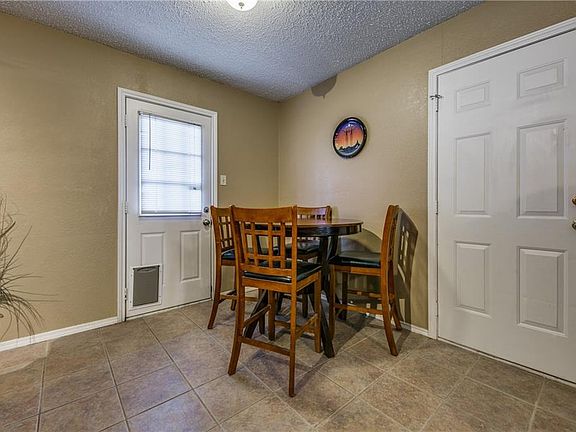 4th image of 1209 Crosscreek Ln