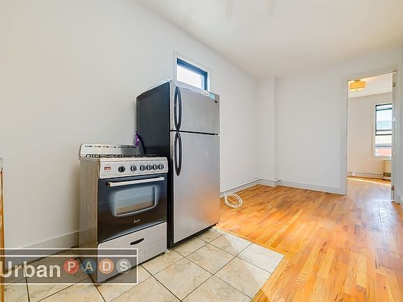 4th image of 360 Central Ave Suite 1B
