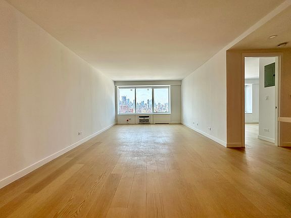 3rd image of 175 W 87th St APT 16B
