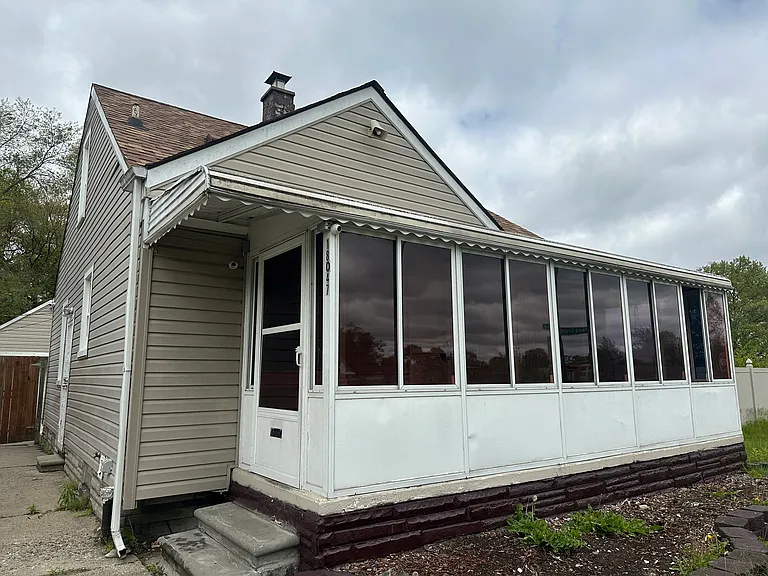 18047 Bradford St — Photo 10