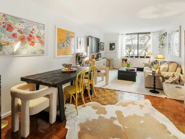 275 Greenwich St APT 2A, New York, NY 10007