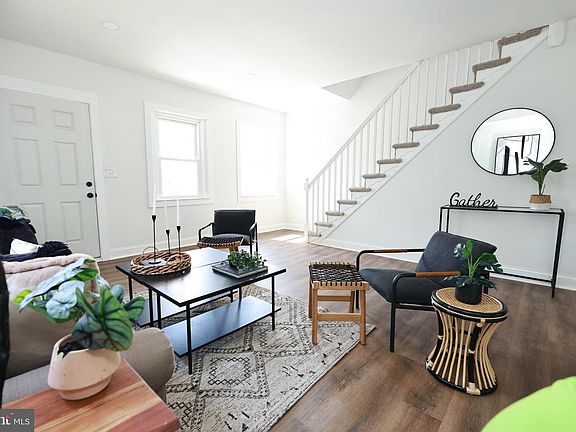 3rd image of 4220 Frederick Ave