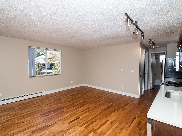 Lofts @ 1418 — Photo 19
