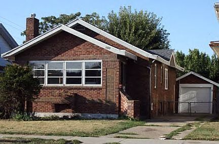 1220 E Cantrell