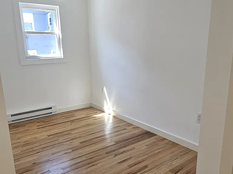 35 Springside Ave #1E — Photo 8