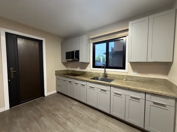99-438 Ulune St, Aiea, HI