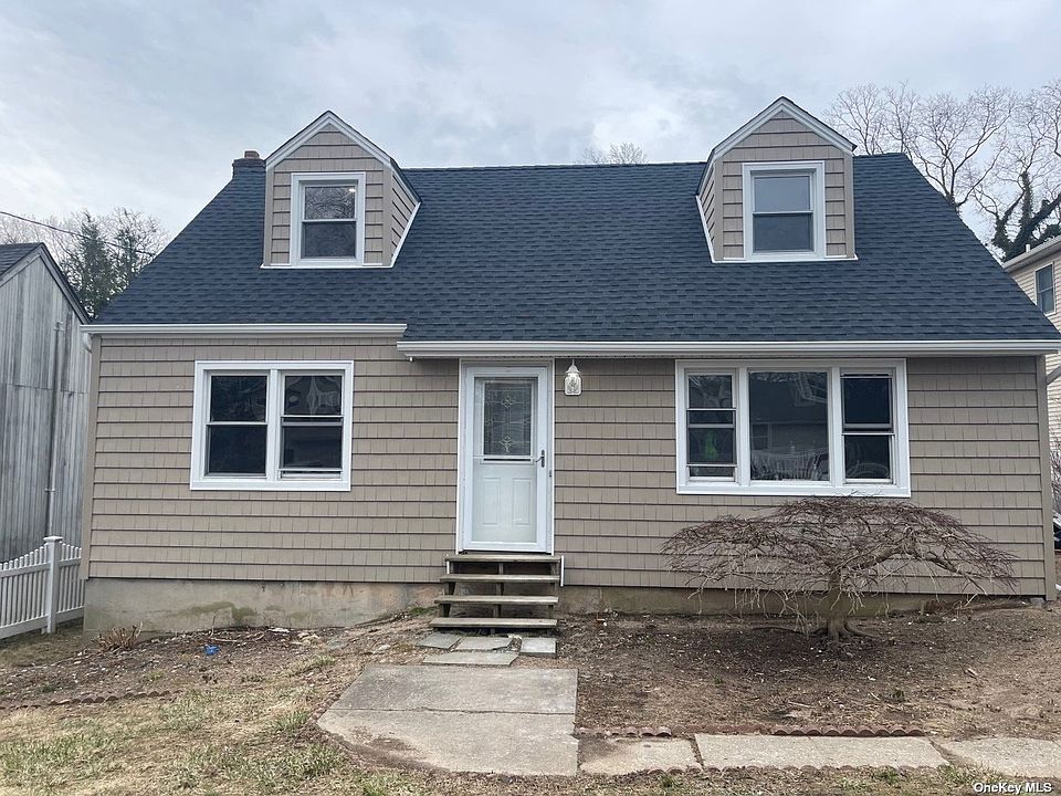 26 Wells Place, Huntington Station, NY 11746 Zillow