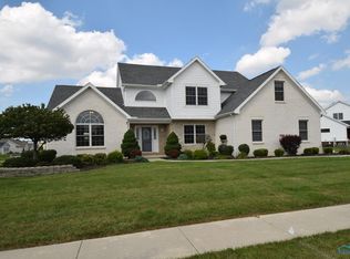 15818 River View Pl, Perrysburg, OH 43551