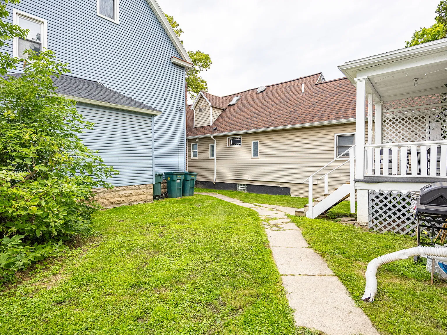 816 S Goodman Street - Front — Photo 3