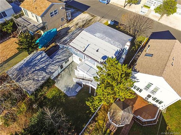 5th image of 220 N 14th St