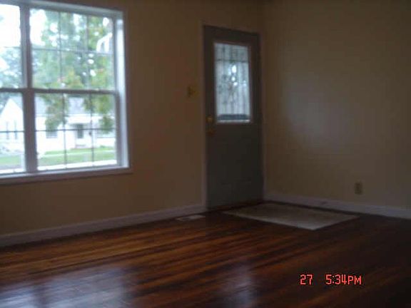 3rd image of 1810 S Asbury St