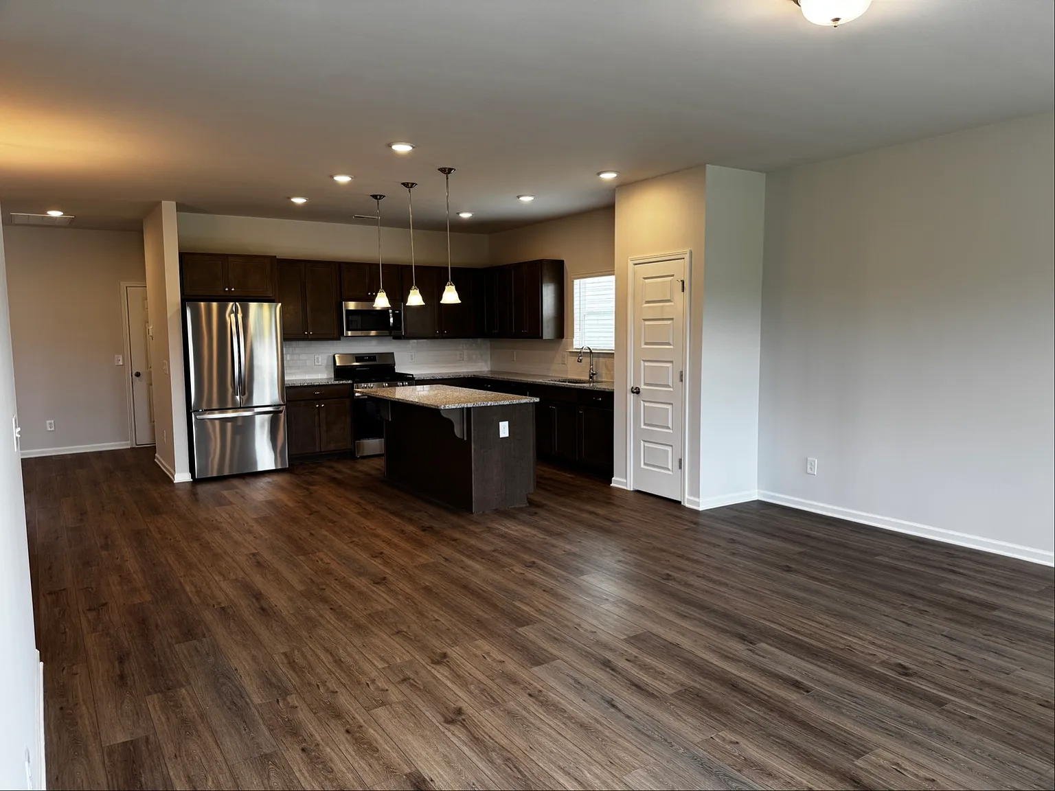 Charming 3-Bedroom Home in Harpersville, Alabama — Photo 2