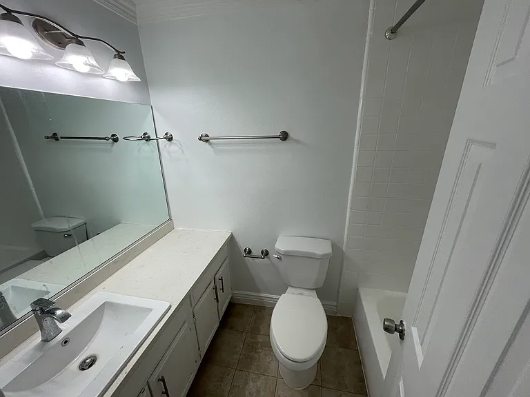 318 S Occidental Blvd #211 — Photo 12