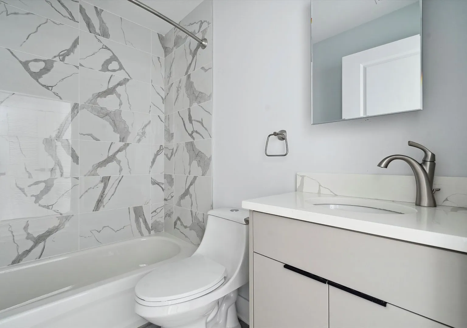 748 N 40th ST Philadelphia, PA 19104 — Photo 4
