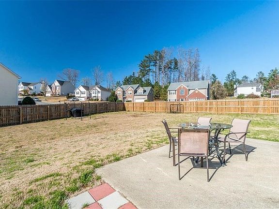 3rd image of 872 Martin Forest Court