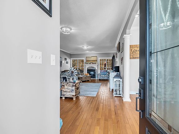 4th image of 4161 Shady Oak Ln