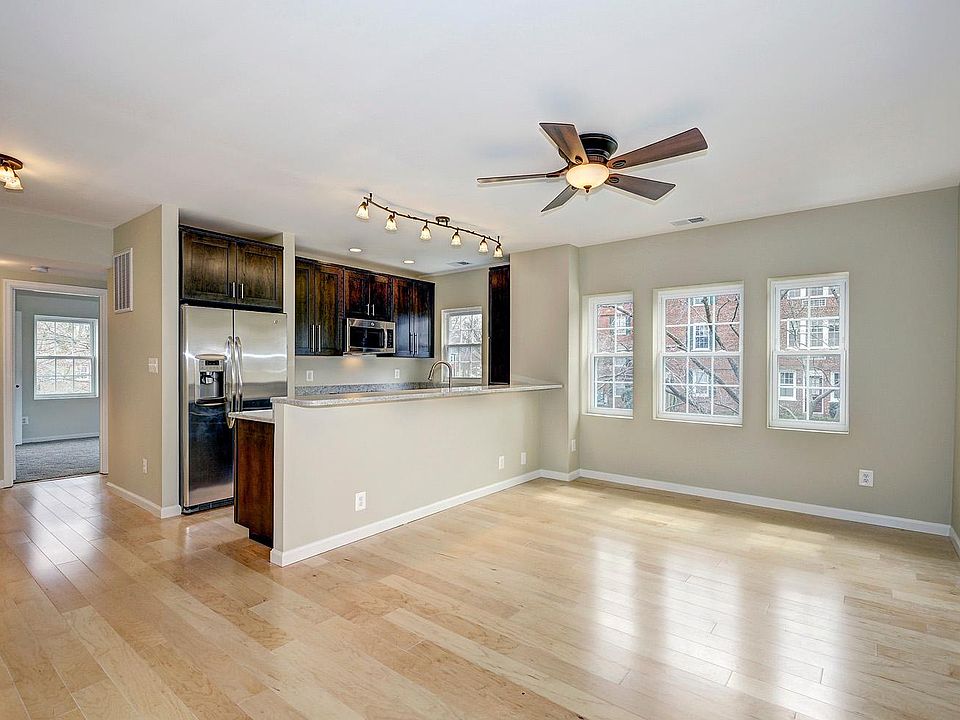 This unit was gutted and fully updated in 2014