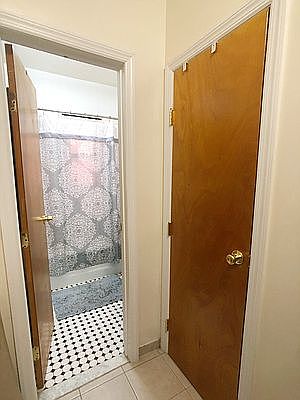 4th image of 2722 23rd St APT 2F