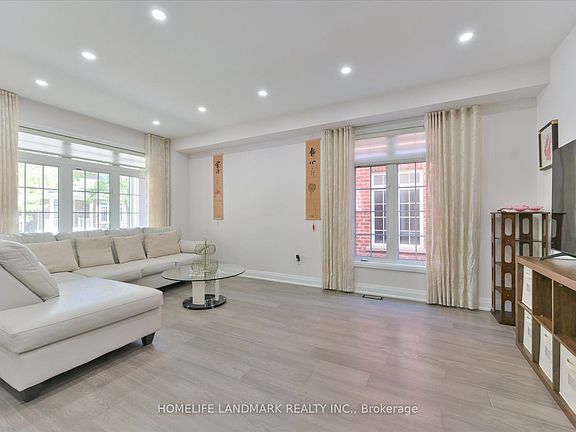 2nd image of 24 Harlan St