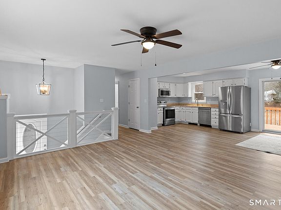 3rd image of 33 Deer Ridge Road