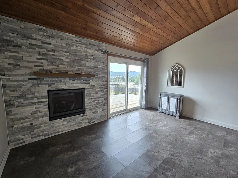 402 Forest Edge Ln #A — Photo 7