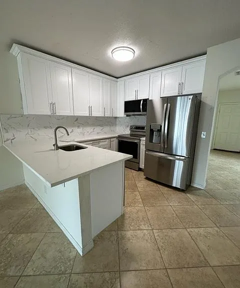 3422 Santa Rita Ln — Photo 2