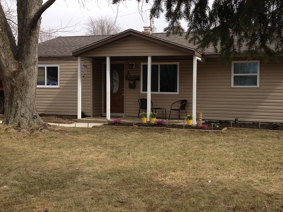412 Pecan Dr., Berea, OH