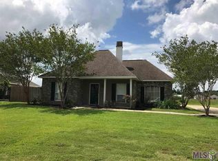 7678 Elmwood Dr, Denham Springs, LA 70706