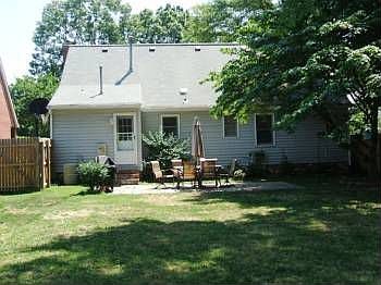 2nd image of 1410 Chesapeake Ave