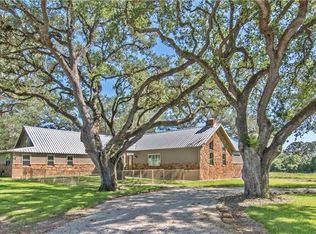 1165 Benbow Rd, Inez, TX 77968