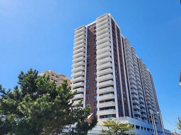 100 S Berkley Sq UNIT 21D