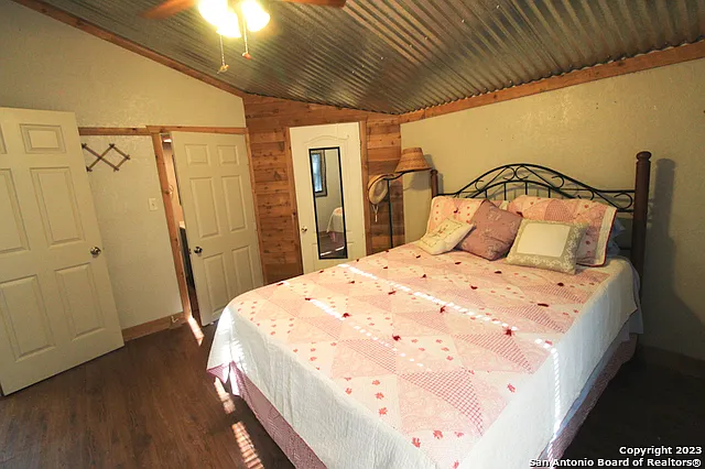 955 Faurie Rd #CEDAR CABIN — Photo 12