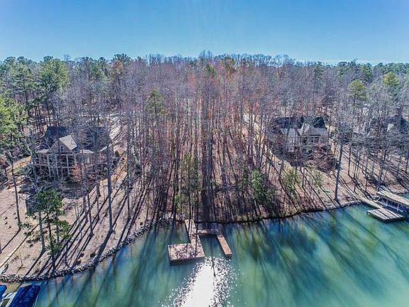 3rd image of 1040 Brickyard Ln