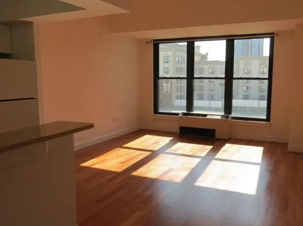 100 New Roc City Place #410, New Rochelle, NY 10801