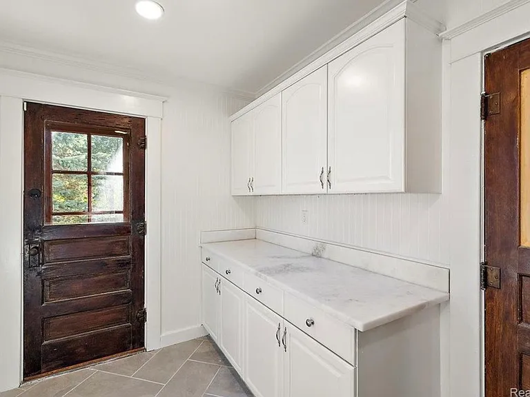 438 N Bailey St — Photo 20