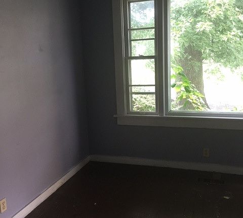 5th image of 222 Gilbert Ave